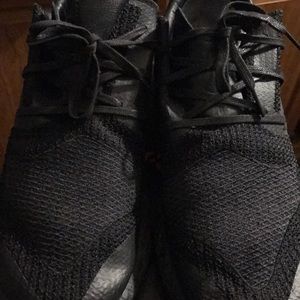 Like new Y-3 pureboost shoes